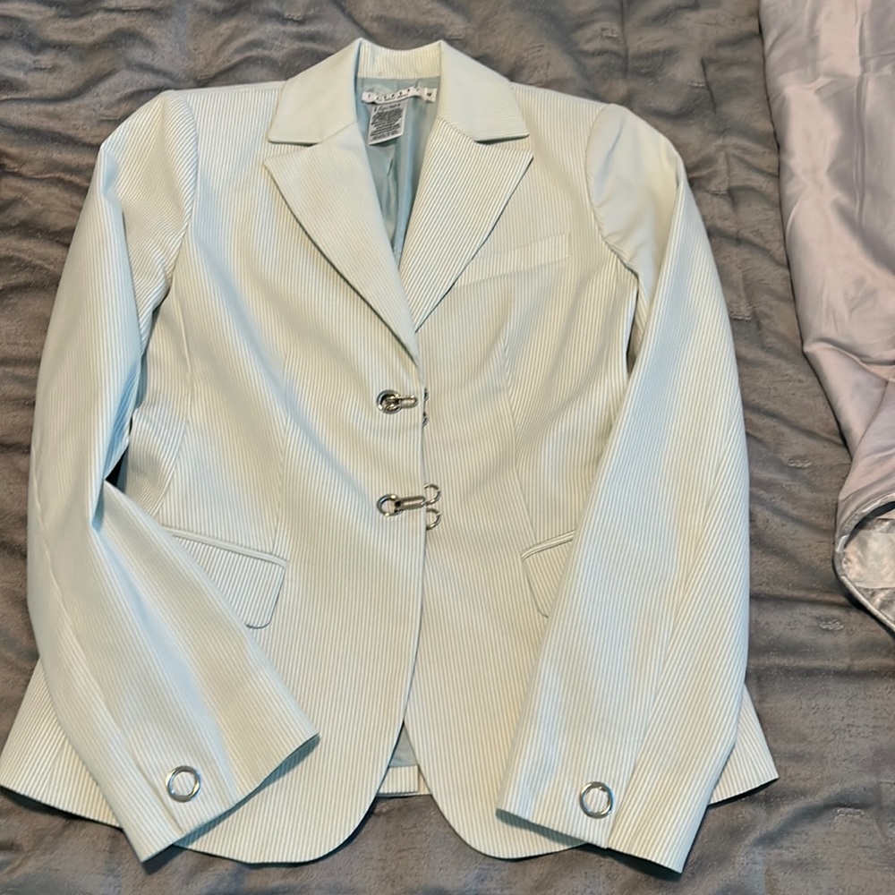 Laundry size 4 blazer